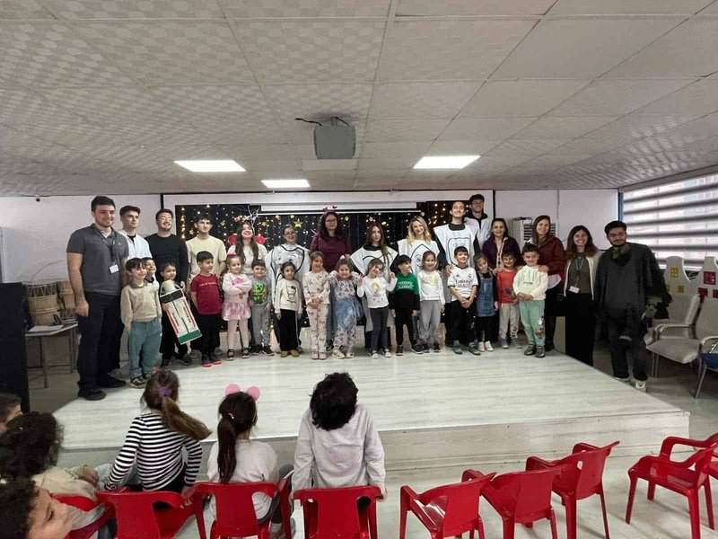 Gaziemir'de 'Ağız ve Diş Sağlığı Projesi' Öğrenci Eğitimleri Devam Ediyor - Görsel 3