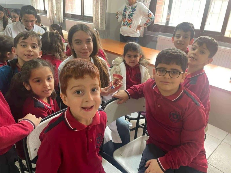 Gaziemir'de 'Ağız ve Diş Sağlığı Projesi' Öğrenci Eğitimleri Devam Ediyor - Görsel 4