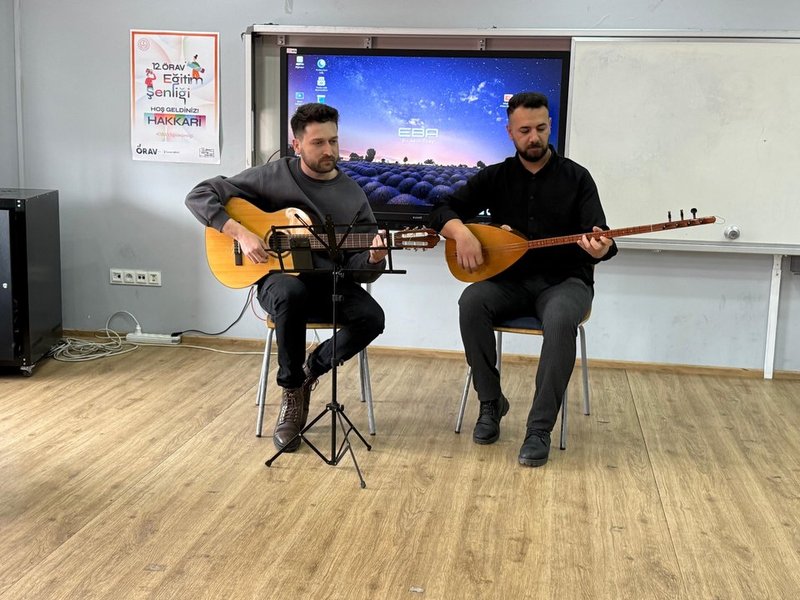 Hakkâri'de 12. Eğitim Şenliği Başladı: 300 Öğretmen Katıldı - Görsel 4