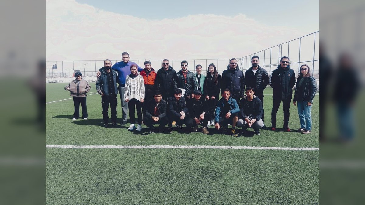 Hakkari'de Özel Sporcular Atletizm İl Şampiyonası Düzenlendi