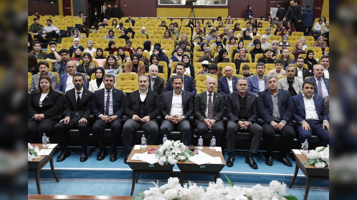 Hatay Valisi Mustafa Masatlı, TÜGVA ve MKÜ İş Birliğiyle Düzenlenen Akademi Programı Konferansına Katıldı