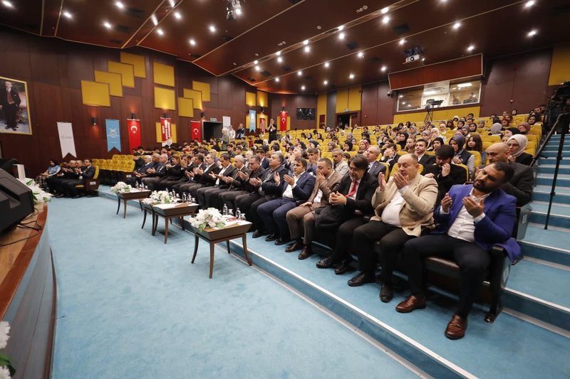 Hatay Valisi Mustafa Masatlı, TÜGVA ve MKÜ İş Birliğiyle Düzenlenen Akademi Programı Konferansına Katıldı - Görsel 4