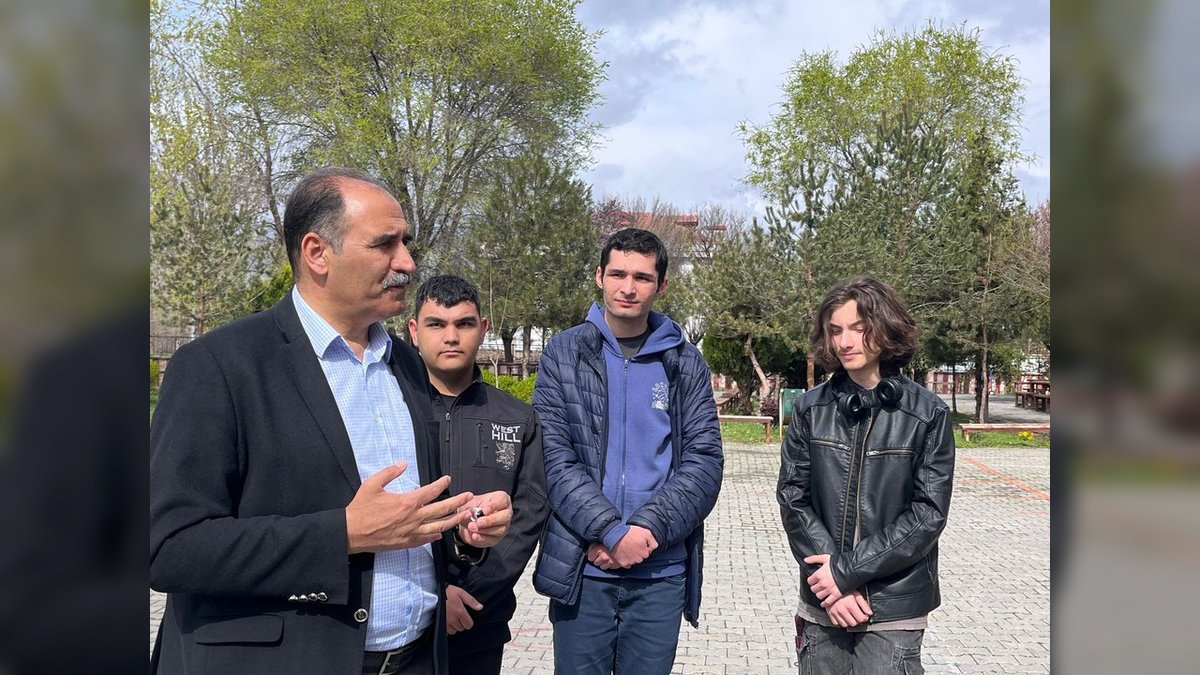 Iğdır İl Milli Eğitim Müdürü Aziz Gün'den DYK Ziyareti: Başarının Anahtarı Disiplin ve Dayanışma