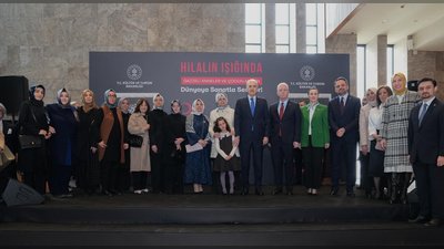 İstanbul'dan Gazze'ye Sanat Köprüsü: 'Hilalin Işığında' Sergisi Açıldı