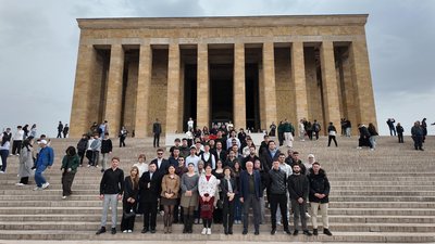 İzmir Bakırçay Üniversitesi Öğrencileri Ankara'da Milli Kurumları Ziyaret Etti
