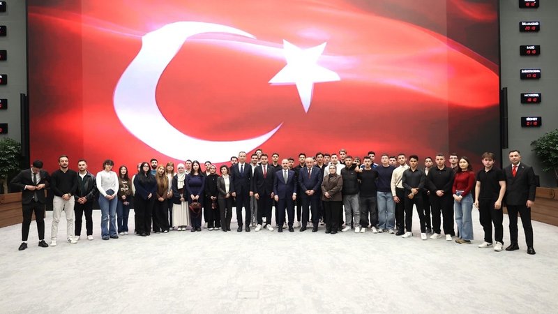 İzmir Bakırçay Üniversitesi Öğrencileri Ankara'da Milli Kurumları Ziyaret Etti - Görsel 2