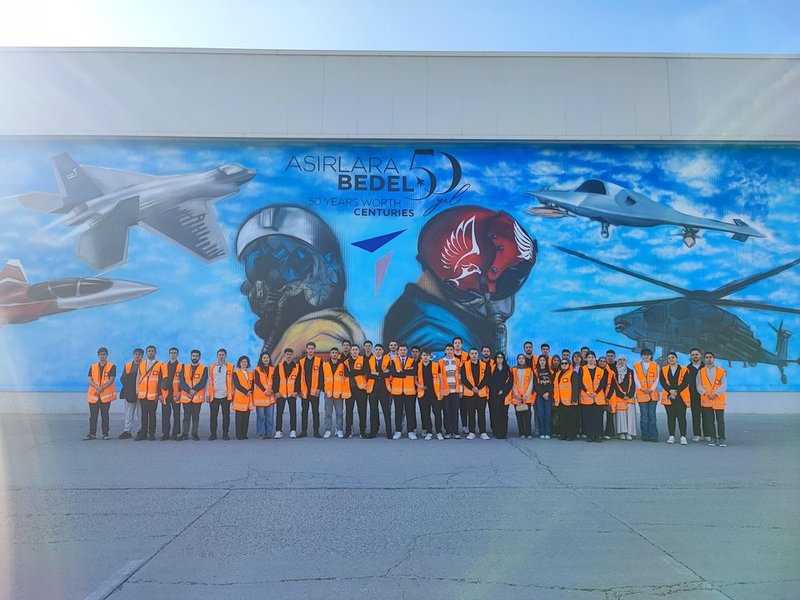 İzmir Bakırçay Üniversitesi Öğrencileri Ankara'da Milli Kurumları Ziyaret Etti - Görsel 3