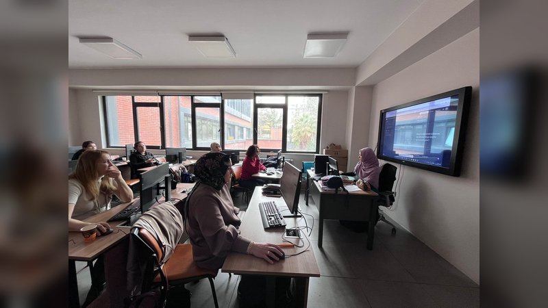 Kadıköy'de Öğretmenlere Dijital İçerik Üretimi Eğitimi