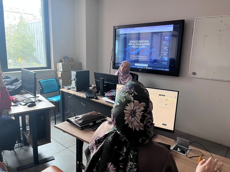 Kadıköy'de Öğretmenlere Dijital İçerik Üretimi Eğitimi - Görsel 2