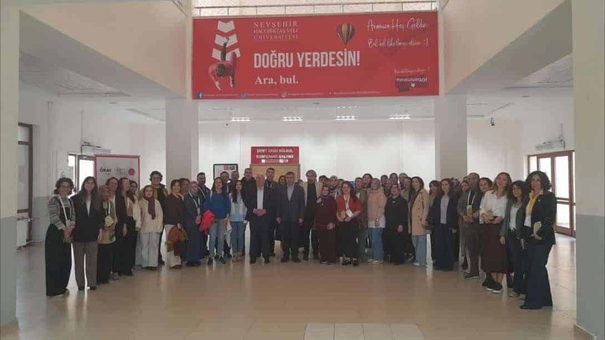 Nevşehir'de 12. ÖRAV Eğitim Şenliği Tamamlandı: Öğretmenlerin Mesleki Gelişimi Vurgulandı