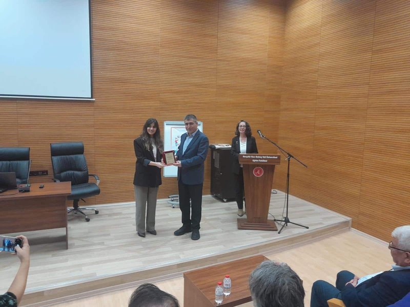 Nevşehir'de 12. ÖRAV Eğitim Şenliği Tamamlandı: Öğretmenlerin Mesleki Gelişimi Vurgulandı - Görsel 5