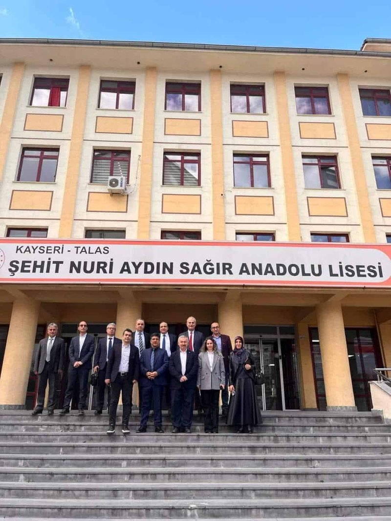 Talas İlçe Milli Eğitim Müdürlüğü'nden Lise Müdürleri Toplantısı: Eğitimde Kalite Vurgusu - Görsel 2