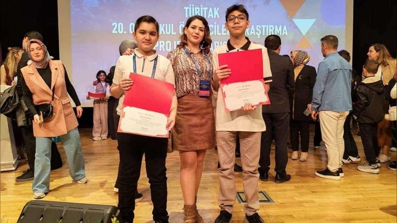 Talas İlçe Milli Eğitim Müdürlüğü'nden TÜBİTAK Yarışması'nda Önemli Başarı