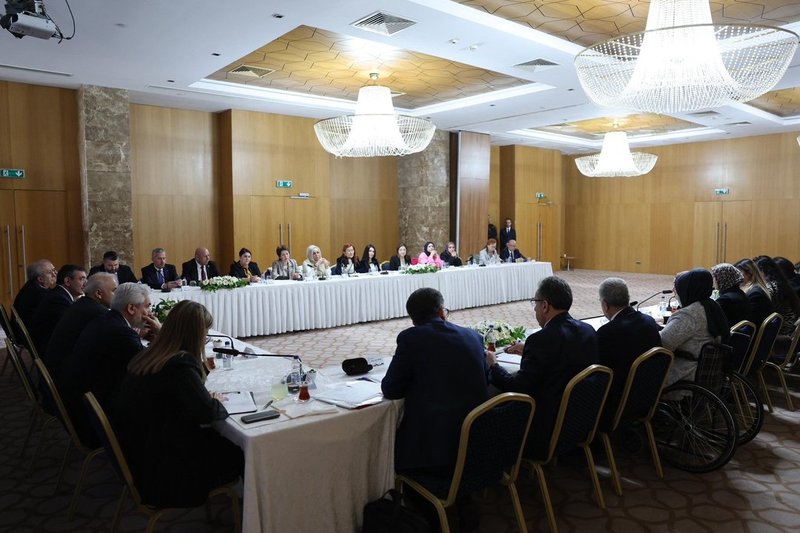 Ticaret Bakan Yardımcısı Diyarbakır'da Tarım ve Kadın Girişimciliği Vizyonunu Değerlendirdi - Görsel 3