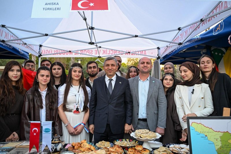 Antalya Valiliği'nden Uluslararası Kültür Festivali: Dünyanın Renkleri Akdeniz Üniversitesi'nde Buluştu - Görsel 3