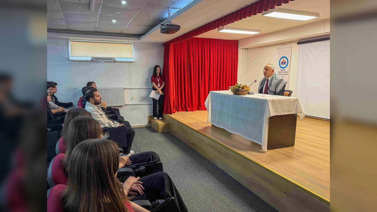 Arnavutköy Kaymakamı HERSANLIOĞLU'ndan Liseye Ziyaret: Kariyer ve Meslek Tanıtımı