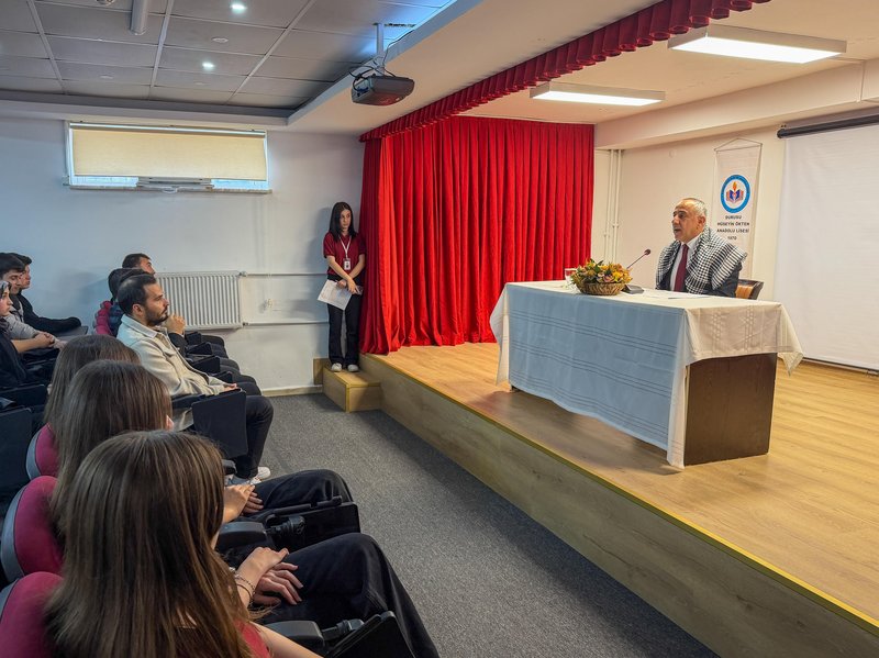 Arnavutköy Kaymakamı HERSANLIOĞLU'ndan Liseye Ziyaret: Kariyer ve Meslek Tanıtımı - Görsel 2