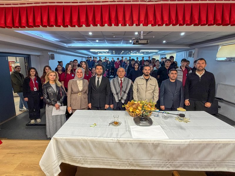 Arnavutköy Kaymakamı HERSANLIOĞLU'ndan Liseye Ziyaret: Kariyer ve Meslek Tanıtımı - Görsel 4