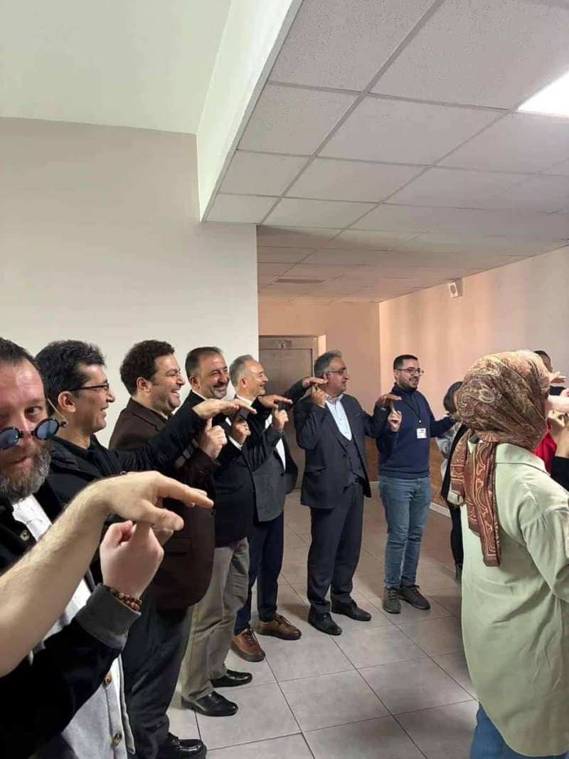 Çorum'da 'Mutlu Öğretmen, Mutlu Öğrenci' Eğitim Şenliği Coşkusu - Görsel 4