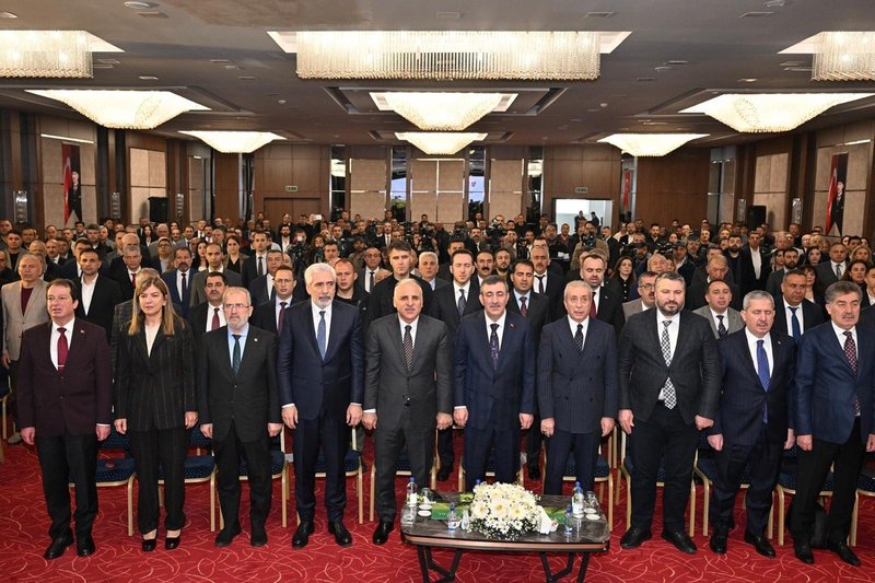 Diyarbakır Valiliği: Doğu ve Güneydoğu'nun Kalkınma Vizyonu Masaya Yatırıldı - Görsel 2