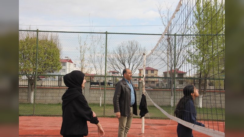 Iğdır İl Milli Eğitim Müdürü Aziz Gün'den DYK Kurslarına Ziyaret: Başarıya Giden Yolda Teknolojinin Rolü Vurgulandı