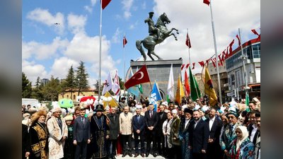 Niğde'de Nevruz Bayramı Coşkusu: Kortejden Kültürel Etkinliklere Uzanan Programlar