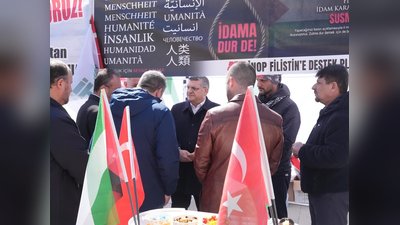 Sinop Valisi Özarslan, Gazze'ye Destek Filosuna Kurulan Nöbet Çadırını Ziyaret Etti