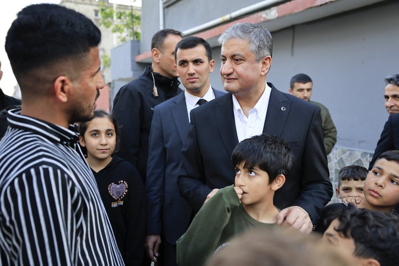 Vali Mustafa Yavuz Yüreğir Esnafını Ziyaret Etti - Görsel 2