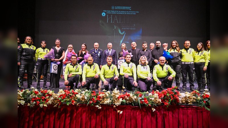 Vali Şahin'den Polis Teşkilatı'na Övgü: 'İstikbale Olan Güvenimizdir'