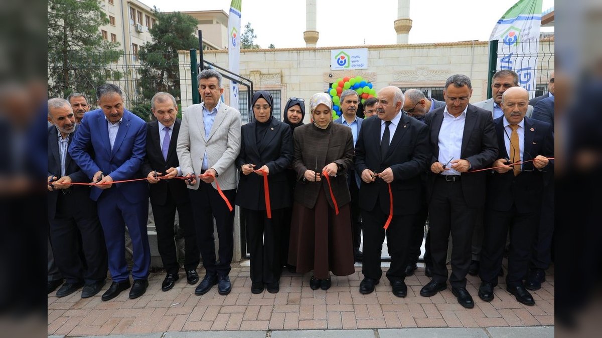 AK Parti Şanlıurfa Milletvekili Cevahir Asuman Yazmacı, Mutlu Yuva Derneği'nin Yeni Binasını Açtı
