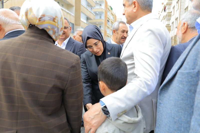 AK Parti Şanlıurfa Milletvekili Cevahir Asuman Yazmacı, Mutlu Yuva Derneği'nin Yeni Binasını Açtı - Görsel 2