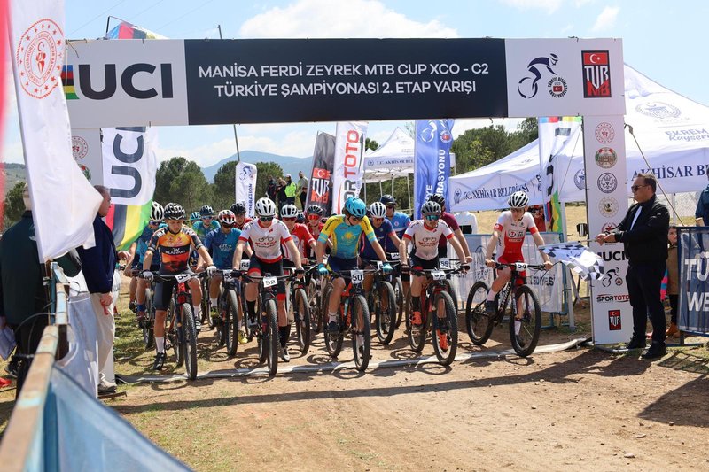 Akhisar'da Uluslararası Bisiklet Yarışları Final Etaplarıyla Sona Erdi - Görsel 2