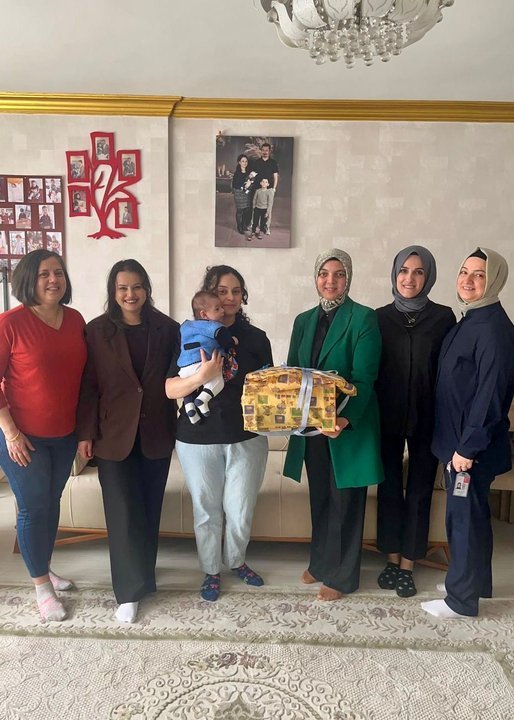 Ankara'da 'Her Gebeye Bir Ebe' Projesi Kapsamında Ev Ziyaretleri - Görsel 4