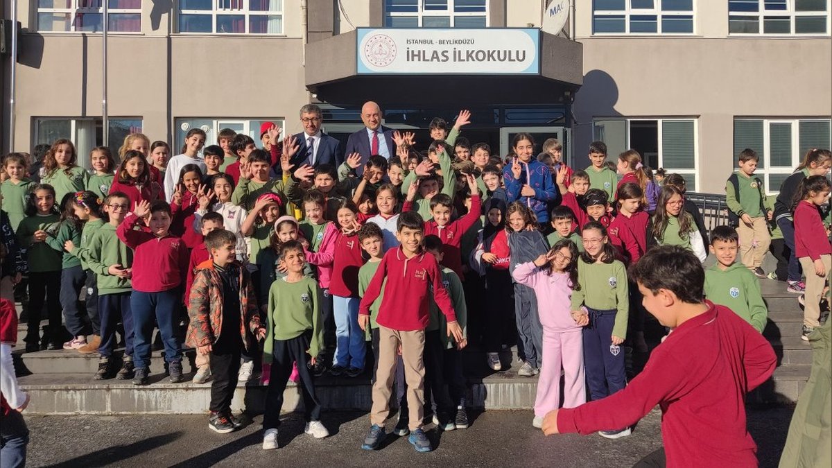 Beylikdüzü Okulları Yarın Güvenle Açılıyor: Milli Eğitim Müdürlüğü'nden Velilere Mesaj