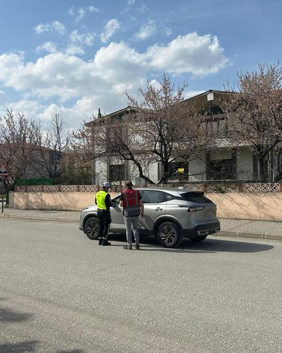 Erzincan'da Okul Çevreleri Güvenli Hale Getirildi: Uygulama Tamamlandı - Görsel 3