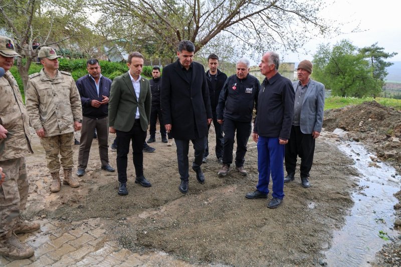 Kilis'te Yoğun Yağış Sonrası Vali Kalaylı İncelemelerde Bulundu - Görsel 3