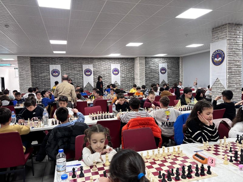 Ünye'de 23 Nisan Satranç Turnuvası'nda 200 Öğrenci Yarıştı - Görsel 2