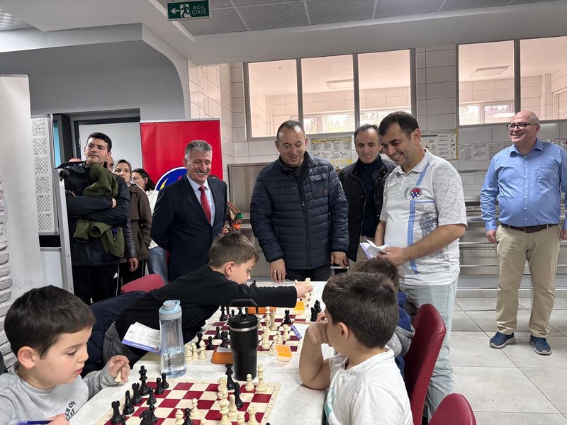 Ünye'de 23 Nisan Satranç Turnuvası'nda 200 Öğrenci Yarıştı - Görsel 5