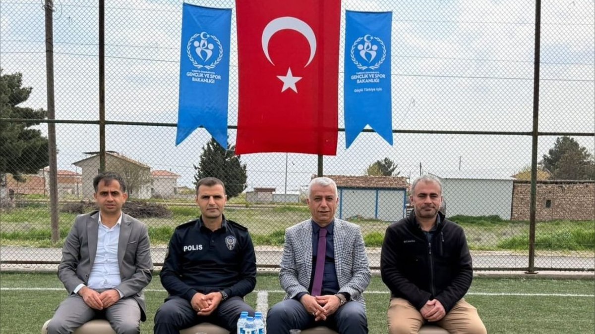 Yazıhan İlçe Milli Eğitim Müdürü Sadun Kılınç, Okullar Arası Futbol Finalini İzledi