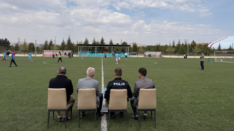Yazıhan İlçe Milli Eğitim Müdürü Sadun Kılınç, Okullar Arası Futbol Finalini İzledi - Görsel 4