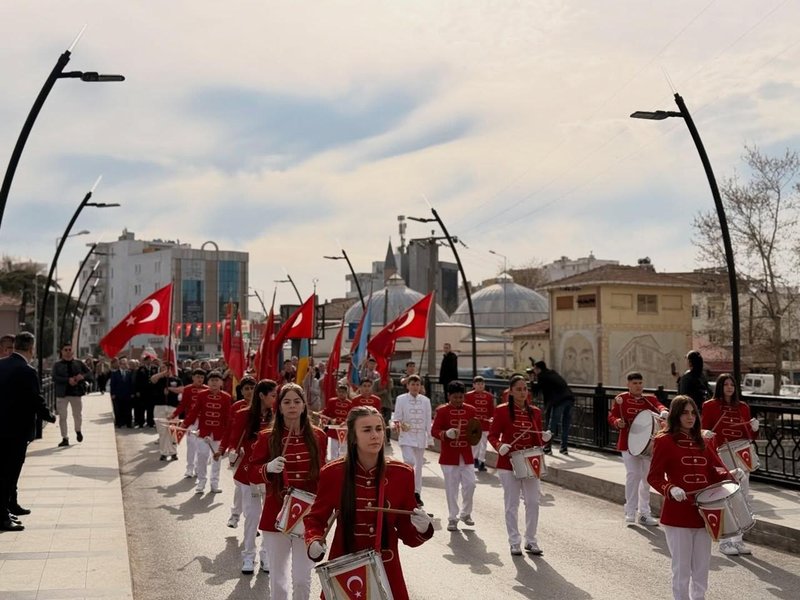 Ezine'de Atatürk'ün Ezine'yi Teşrifinin 92. Yıl Dönümü Coşkuyla Kutlandı - Görsel 5