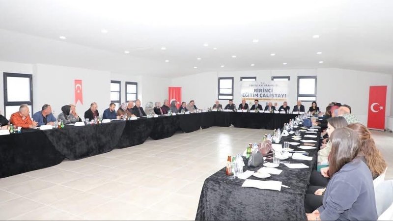 Ferizli Kaymakamlığı'ndan Eğitimin Niteliğini Artırma Çalıştayı: İkinci Aşama Değerlendirme Toplantısı