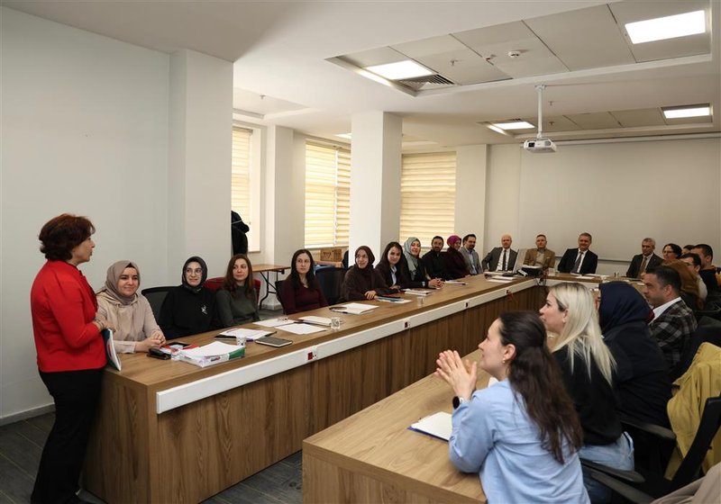 Konya'da Sağlık Çalışanlarına Proje Geliştirme Eğitimi Tamamlandı - Görsel 4