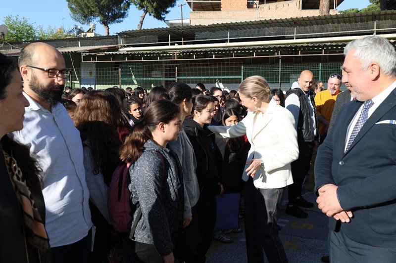 Nazilli Kaymakamı Huriye Küpeli Kan, Fatih Ortaokulu'nda Öğrencilerle Buluştu - Görsel 3