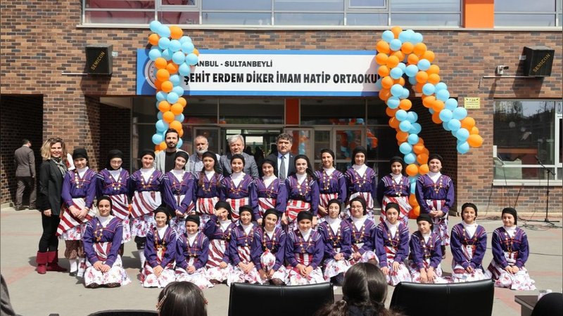 Sultanbeyli'de İlçe Milli Eğitim Müdürlüğü Proje Şenliği Düzenlendi