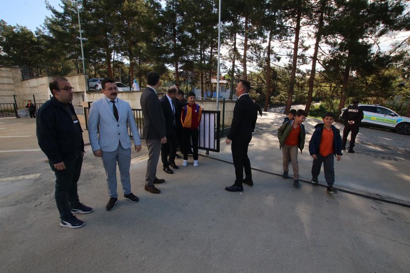 Taşova İlçe Milli Eğitim Müdürü Mustafa Tümer'den Öğrencilere Moral Veren Karşılama - Görsel 5