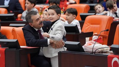 Bakan Tekin'den 23 Nisan Mesajı: Güvenli Eğitim Ortamları ve İyi İnsan İdeali Vurgusu