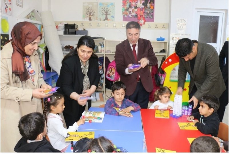 Beşiri'de Üniversite Köy Buluşmaları: Sağlık ve Farkındalık Etkinliği Düzenlendi - Görsel 3