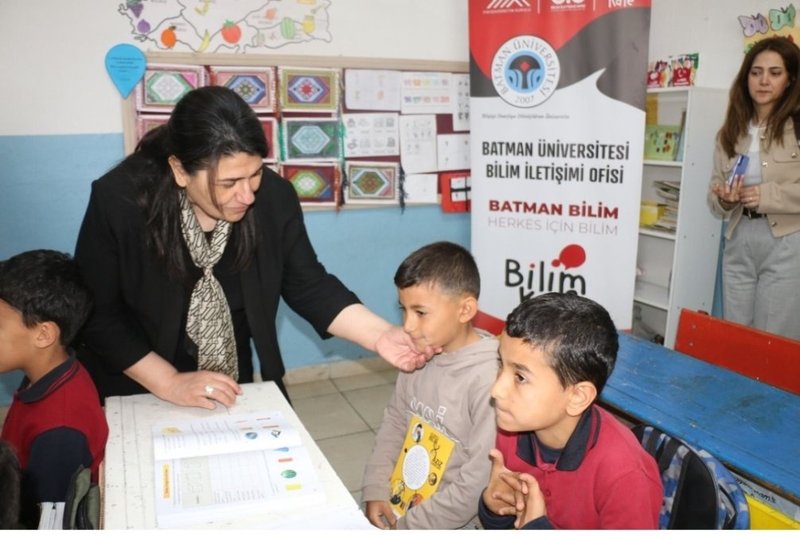 Beşiri'de Üniversite Köy Buluşmaları: Sağlık ve Farkındalık Etkinliği Düzenlendi - Görsel 4