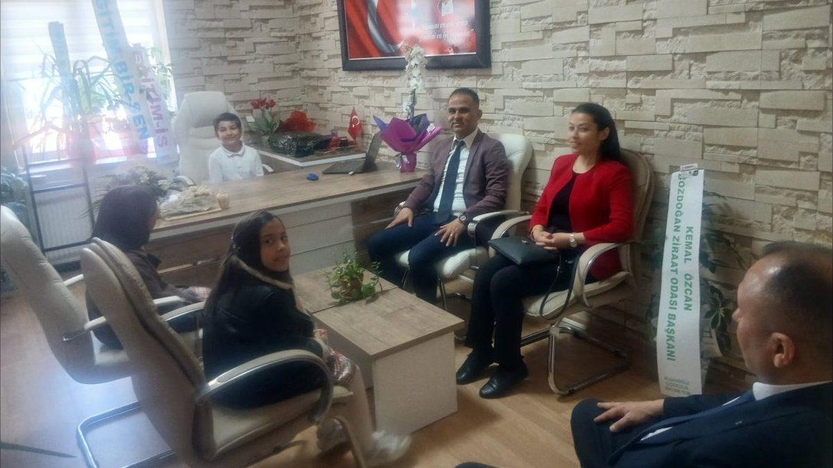 Bozdoğan'da 23 Nisan Coşkusu: Makam Koltukları Çocuklara Emanet Edildi